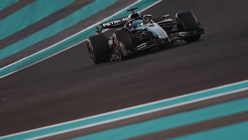 Russell, con el Mercedes en Abu Dhabi.