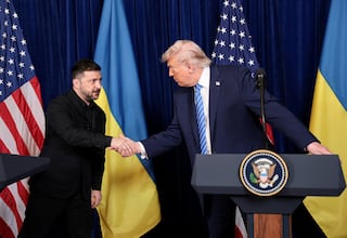 U.S. President Donald Trump and Ukrainian President Volodymyr Zelenskiy shake hands during a press conference after their lunch meeting at Trump’s Mar-a-Lago club, in Palm Beach, Florida, U.S., December 28, 2025. REUTERS/Jonathan Ernst TPX IMAGES OF THE DAY