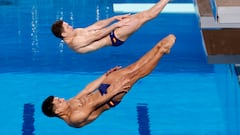 Doha (Qatar), 04/02/2024.- Adrian Abadia and Nicolas Garcia Boissier of Spain compete in the Diving Synchronised 3m Men final during the FINA World Aquatics Championships Doha 2024 in Doha, Qatar, 04 February 2024 (España, Catar) EFE/EPA/MOHAMED MESSARA
