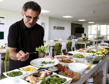 Desde al llegada de Juan Carlos Osorio al equipo antioqueño, todo el plantel desayuna y almuerza en la sede deportiva siguiendo los lineamientos de María Alejandra Alzate, la nutricionista.