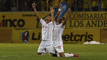 El estratega de CD Olimpia se mostr&oacute; muy emocionado tras el tetracampeonato y le dedic&oacute; el t&iacute;tulo a su pap&aacute; &ldquo;que est&aacute; en el cielo&rdquo;.