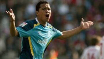 En la Liga BBVA 2014/2015, Carlos Bacca anotó 20 goles con el Sevilla