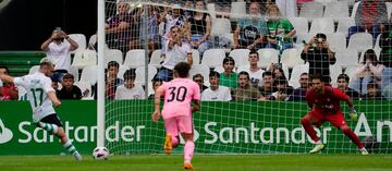 Peque hizo el 3-0 marcándole el penalty a Luca Zidane.