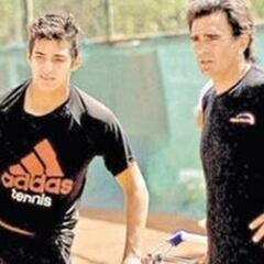 "Mi papá me robó 5 millones de dólares": las crudas confesiones de ex DT de Garin