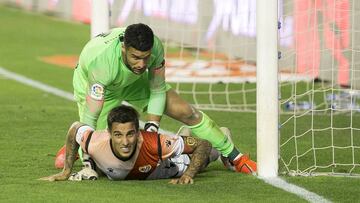 Munir y Trejo, en una acción del duelo.
