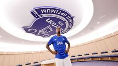 Oficial: Thierno Barry, traspasado al Everton