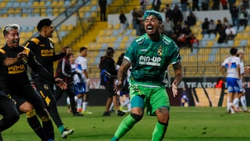 Futbol, Universidad Catolica vs Coquimbo Unido.
Final Supercopa 2026.
El arquero de Coquimbo Unido Diego Sanchez celebra tras atajar un penal contra Universidad Catolica durante la final de la Supercopa disputada en el estadio Sausalito de Vina del Mar, Chile.
25/01/2026
Andres Pina/Photosport
Football, Universidad Catolica vs Coquimbo Unido.
2025 Supercopa Championship semifinal.
Coquimbo Unido’s goalkeeper Diego Sanchez celebrates after saving a penalty against Universidad Catolica during the Supercopa Championship final match at the Sausalito stadium in Vina del Mar, Chile.
25/01/2026
Andres Pina/Photosport