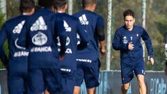 Emre Mor, durante un entrenamiento con el Celta.