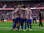 Los jugadores del Atlético de Madrid celebran un gol.