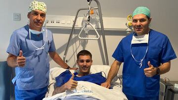 Vallejo fue operado ayer de su lesión en la rodilla.