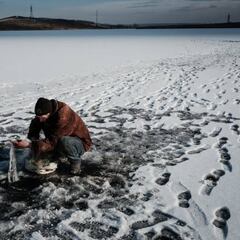 How did three fishermen die on Lake Champlain in Vermont?