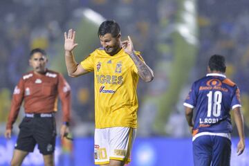 Gignac y su póker en imágenes