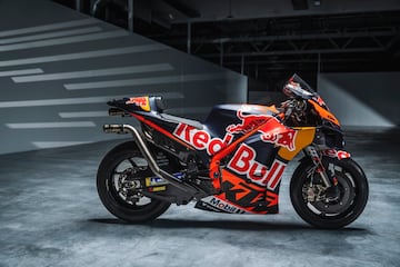 KTM presenta la nueva moto que pilotarán Brad Binder y Jack Miller, para el Mundial de MotoGP 2024.