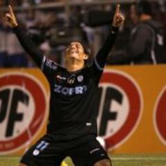 Villalobos renueva su contrato con Iquique por dos años más