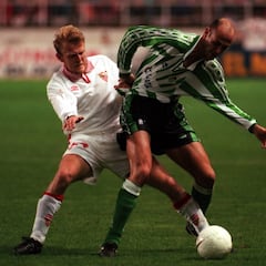 Almeyda solo jugó un derbi, pero vaya derbi: el del gol de Olías