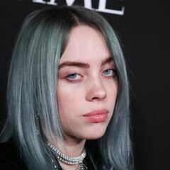 La artista Billie Eilish, muestra video grabado en México