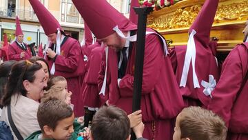 Ni Madrid ni Andalucía: esta es la comunidad donde los nazarenos reparten caramelos en Semana Santa