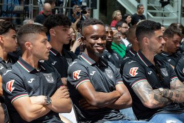 04/06/24
CD LEGANES VISITA LA COMUNIDAD DE MADRID DEL POR SU ASCENSO A PRIMERA DIVISION