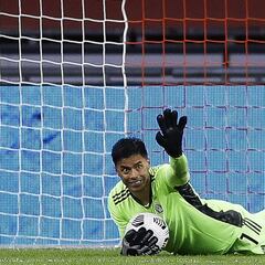 Alfredo Talavera, en duda para jugar contra Argelia