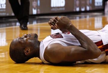 Joel Anthony tuvo una larga carrera NBA (sobre todo con Miami Heat) como p¨ªvot suplente de trabajo sucio e intendencia. Con los de Florida, en la temporada 2010-11, el canadiense firm¨® un partido con casi 29 minutos en pista y nada en las estad¨ªsticas, ni puntos, ni rebotes, ni asistencias, ni robos, ni tapones¡ Tony Snell estuvo cerca siete a?os despu¨¦s, pero se qued¨® a 21 segundos del infame registro de Anthony.