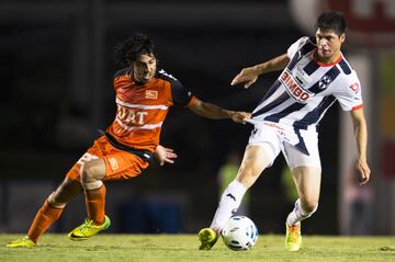 En mayo de 2014, Monterrey anunció la contratación de Rodrigo Rojas, proveniente de la Universidad de Chile. El futbolista paraguayo solamente tuvo actividad en 10 partidos con los Rayados y se fue de regreso a su país. Con Cerro Porteño y Olimpia, ha levantado cuatro títulos de liga.