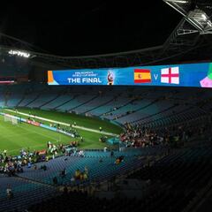 España contra Inglaterra, un duelo por el quinto trono Mundial