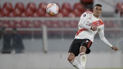 AVELLANEDA, ARGENTINA - OCTOBER 20:  Matias Suarez of River Plate makes an attempt to goal during a Group D match of Copa CONMEBOL Libertadores 2020 between River Plate and Liga Deportiva Universitaria de Quito at Estadio Libertadores de America on October 20, 2020 in Avellaneda, Argentina. (Photo by Juan Mabromata - Pool/Getty Images)