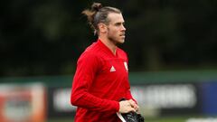 Gareth Bale, durante un entrenamiento con la selecci&oacute;n galesa.