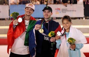 Aurelien Giraud y Rayssa Leal, campeones del mundo de skate