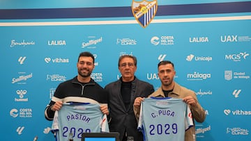 Álex Pastor y Carlos Puga, en el acto de renovación de ambos.
