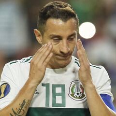 Guardado: "Siento que ser capitán de la selección me queda grande"