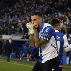 Joselu no renovará de forma automática si juega 25 partidos