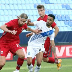 Noruega vuelve a decepcionar con Haaland de paseo