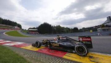 Grosjean, con el Lotus en Spa.