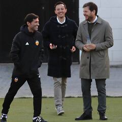 Peter Lim vuelve a Valencia con Marcelino reforzado