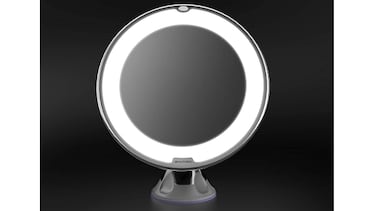 El espejo de aumento con luz que gira 360º y triunfa en Amazon