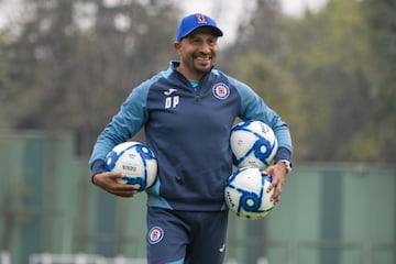 Entrenador de porteros de Cruz Azul