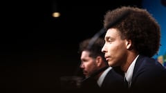 Witsel y Simeone, en la rueda de prensa previa al Dortmund-Atlético de vuelta de cuartos de Champions.