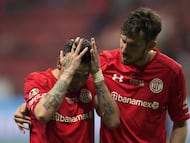 Foto de accion del partido Toluca vs Santos correspondiente a la Final de vuelta del torneo Clausura 2018 de la Liga BBVA Bancomer en el estadio Nemesio Diez.
EN LA FOTO:
Action photo of the match Toluca vs Santos corresponding to the Final of return of the Closing tournament 2018 of Liga BBVA Bancomer in the Nemesio Diez stadium.
IN THE PHOTO: