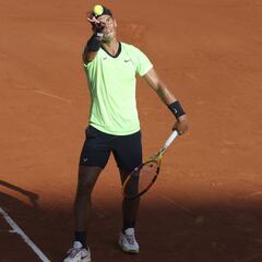 El Rey Sol Nadal se mide de nuevo con Schwartzman en París