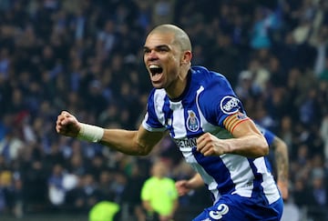 Pepe celebra un gol en el partido de Champions entre el Oporto y el Shakhtar.
