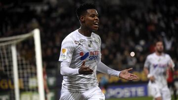 El Mallorca ficha al centrocampista Bongani Zungu