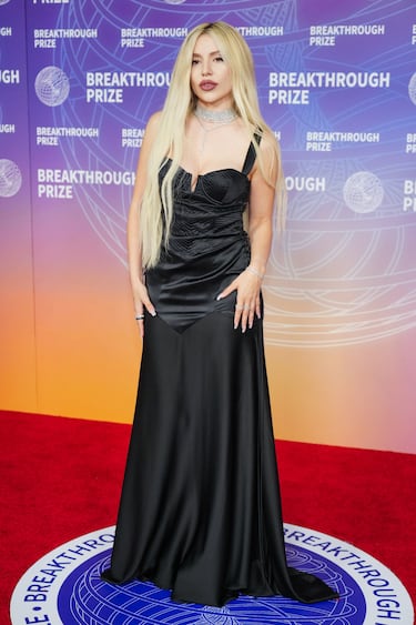 Ava Max posa en la alfombra roja de la 12.ª ceremonia de entrega del premio Breakthrough en el Barker Hangar de Santa Mónica, California. 





Associate Press/ LaPresse
Only Italy and Spain
