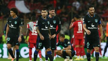 Soccer Football - Champions League - Group B - Bayer Leverkusen v Atletico Madrid - BayArena, Leverkusen, Germany - September 13, 2022 Atletico Madrid's Angel Correa and teammates look dejected after the match REUTERS/Thilo Schmuelgen