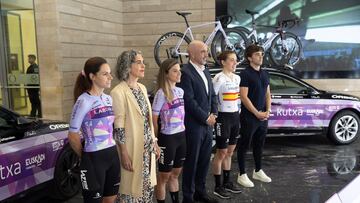 Presentación del equipo del Tour.