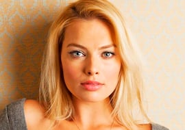 Margot Robbie, sin filtros, revela qué actor la dejó con las “piernas temblando”