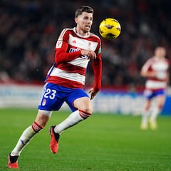 Gumbau ficha por el Rayo