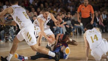 29/12/19 PARTIDO BALONCESTO BASKET
LIGA ACB LIGA ENDESA
BARCELONA - REAL MADRID
MALCOM DELANEY Y JAYCEE CARROLL