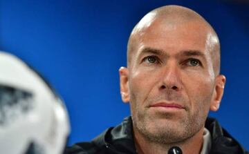 Real Madrid coach Zinedine Zidane attends a press conference on the eve of their FIFA Club World Cup final match against Gremio.