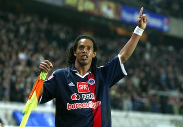 Qué fue de Ronaldinho: La sonrisa del fútbol, su retiro y sus problemas legales